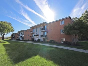 Beautiful garden-style community with brand new landscaping